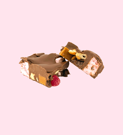Milk chocolate rocky road 150g with raspberry lollies marshmallows salted cashews and caramel fudge