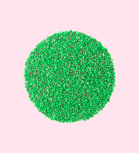 Creamy Belgian chocolate (in 3 variants - milk, dark or white) covered with yellow freckles/sprinkles.