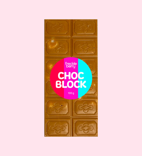 Caramel and macadamia nut block. Smooth creamy Belgian chocolate and crunchy macadamia nuts. 