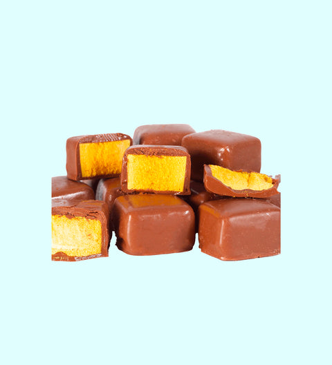 Crunchy honeycomb pieces covered in smooth premium Belgian chocolate – a deliciously sweet and crunchy treat.