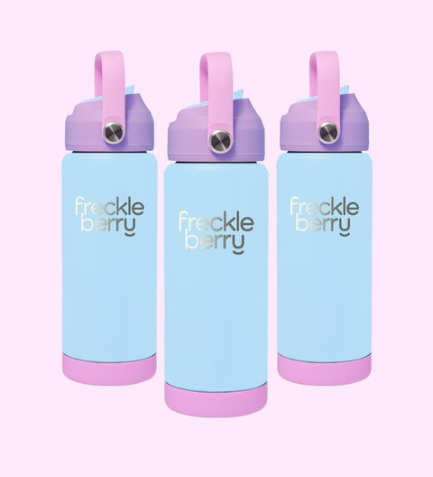 Stay stylishly hydrated with the Freckleberry Steel Flip Drink Bottle in blue, purple and pink. Insulated stainless steel keeps drinks cold for up to 18 hours.