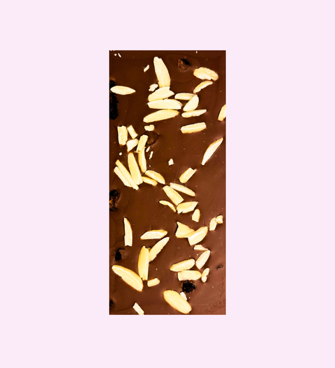 Belgian milk chocolate fruit and nut block with flaked almonds, sultanas and raisins. A creamy, classic chocolate perfect for gifting or treating.