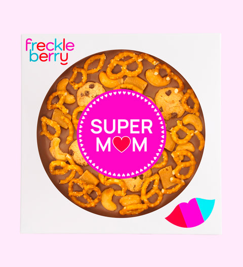 Creamy giant Belgian milk chocolate pizza loaded with pretzels, chocolate chip cookies, caramel fudge, and salted cashews with Super Mum sticker, the perfect for sharing and celebrating Mum.