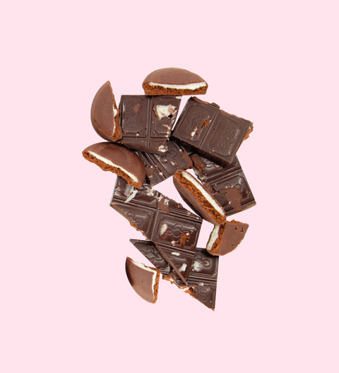 Bits and pieces of rich Belgian dark chocolate blended with refreshing mint slice pieces for a cool, indulgent treat.