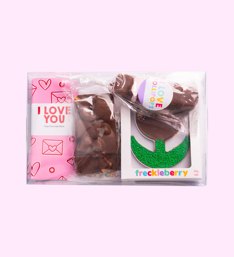 Sweetest Mum Gift Box, filled with premium Belgian chocolate treats – a delicious way to show your love and appreciation. Inclusions:

100g Milk Chocolate Message Block
150g Milk Rocky Road
40g Freckle Tulip
60g Marshmallow Pop
60g Chocolate “Mum” Word