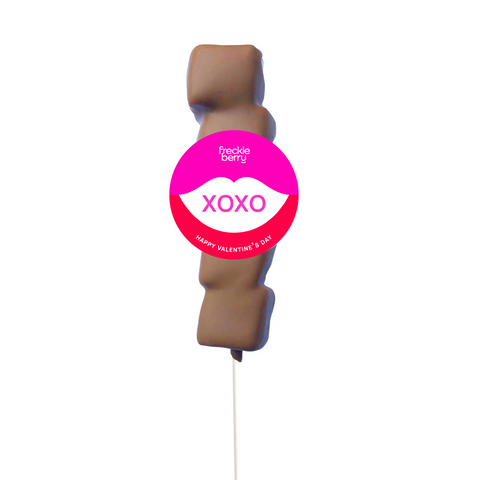 Fluffy marshmallow coated in premium Belgian chocolate with XOXO sticker – a sweet treat for someone special.
