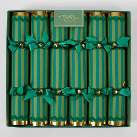 Vixen and Velvet bon bon christmas, green, gold, sharing, gifting, family, freckleberry, christmas meal. 