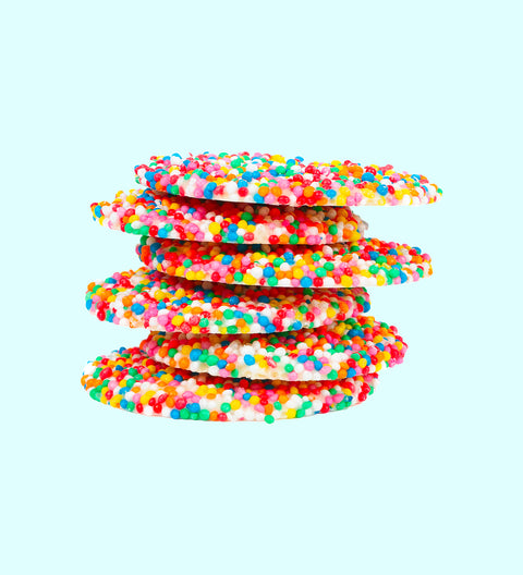 Premium Belgian white chocolate topped with colourful sprinkles – a sweet treat for any occasion.